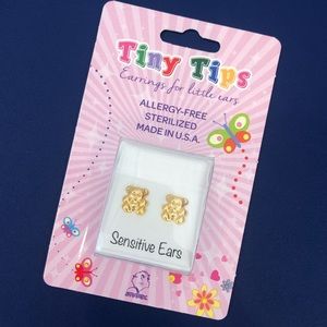 Tiny Tips Earring Teddy